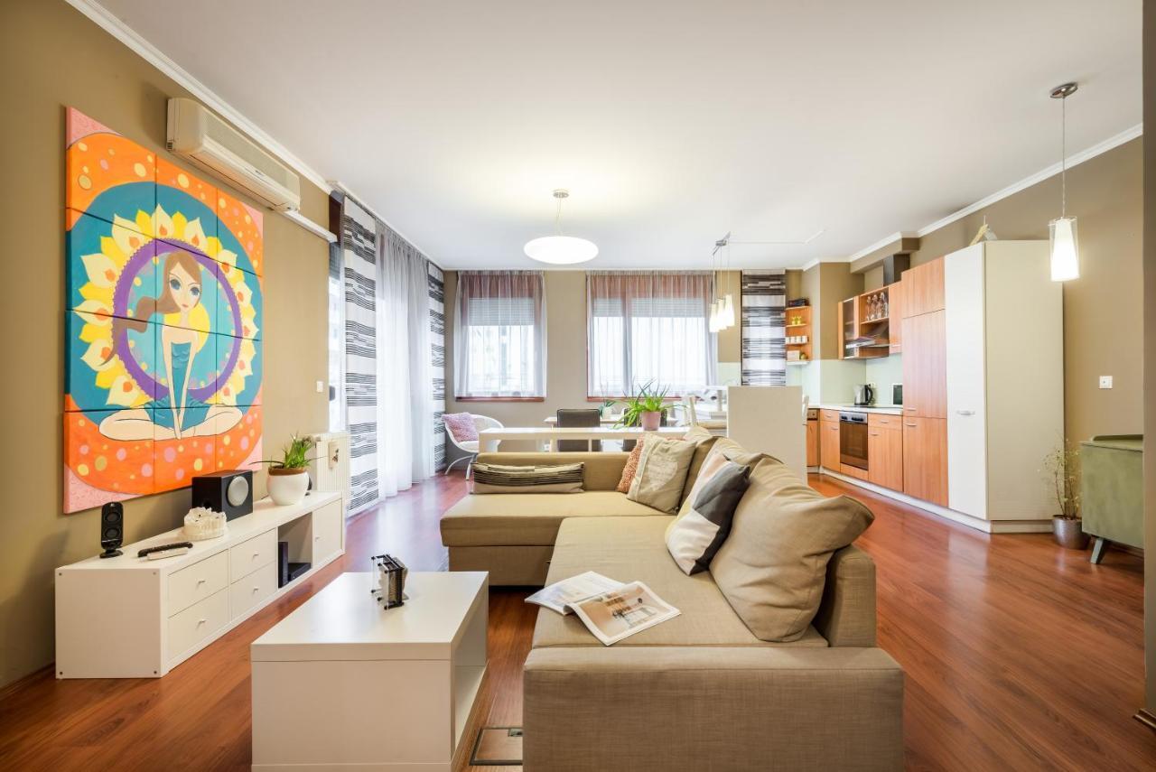 Apartment Downtown Karpat 9 Budapest Exterior foto
