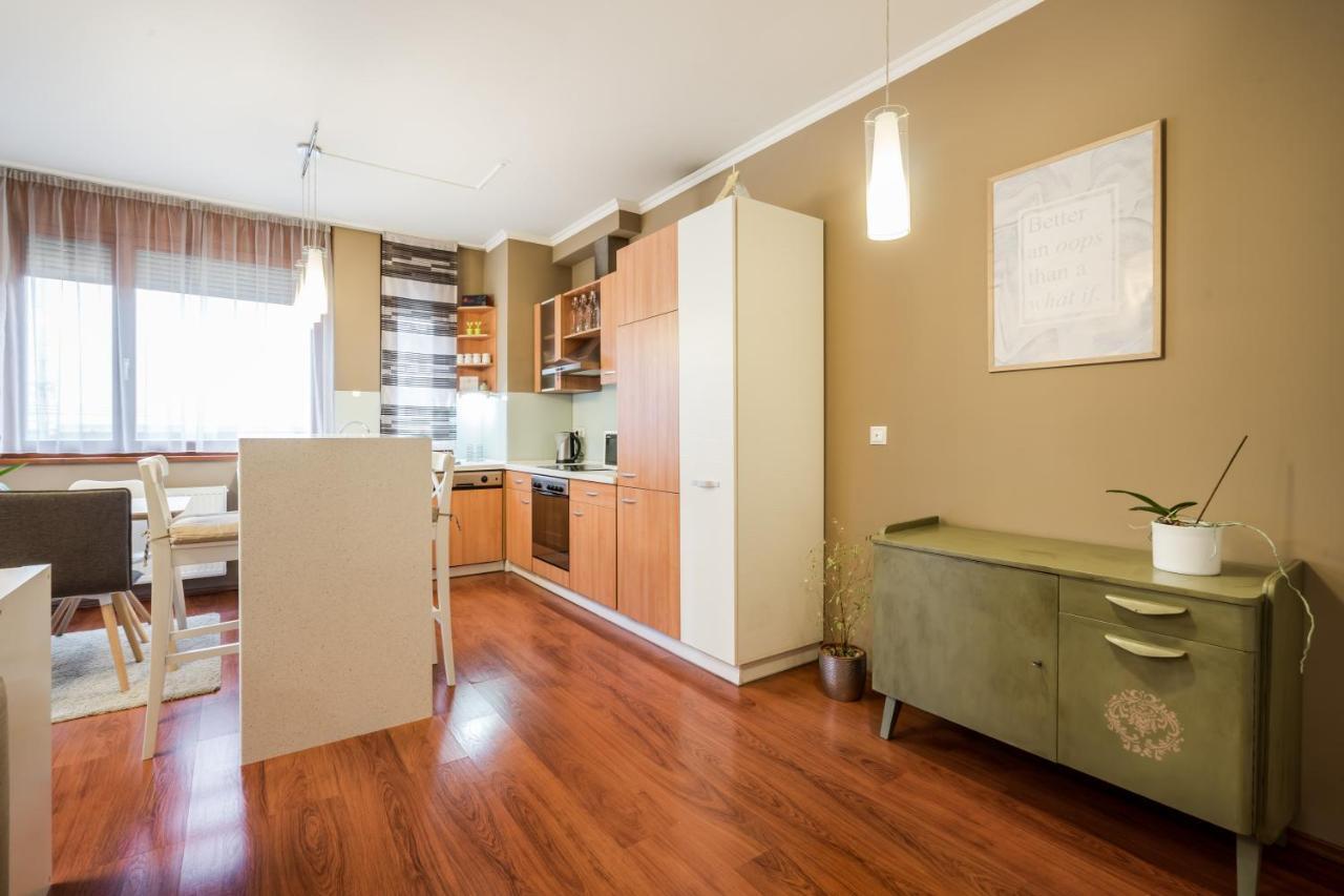 Apartment Downtown Karpat 9 Budapest Exterior foto